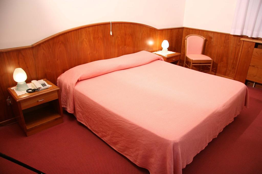 Hotel Roma Cividale Del Friuli Ruang foto