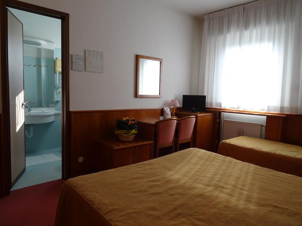 Hotel Roma Cividale Del Friuli Ruang foto