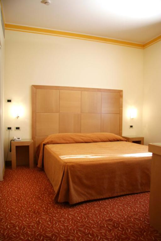 Hotel Roma Cividale Del Friuli Ruang foto