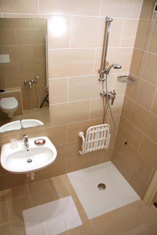 Hotel Roma Cividale Del Friuli Ruang foto
